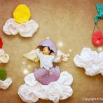 Le bébé déposé par les cygognes